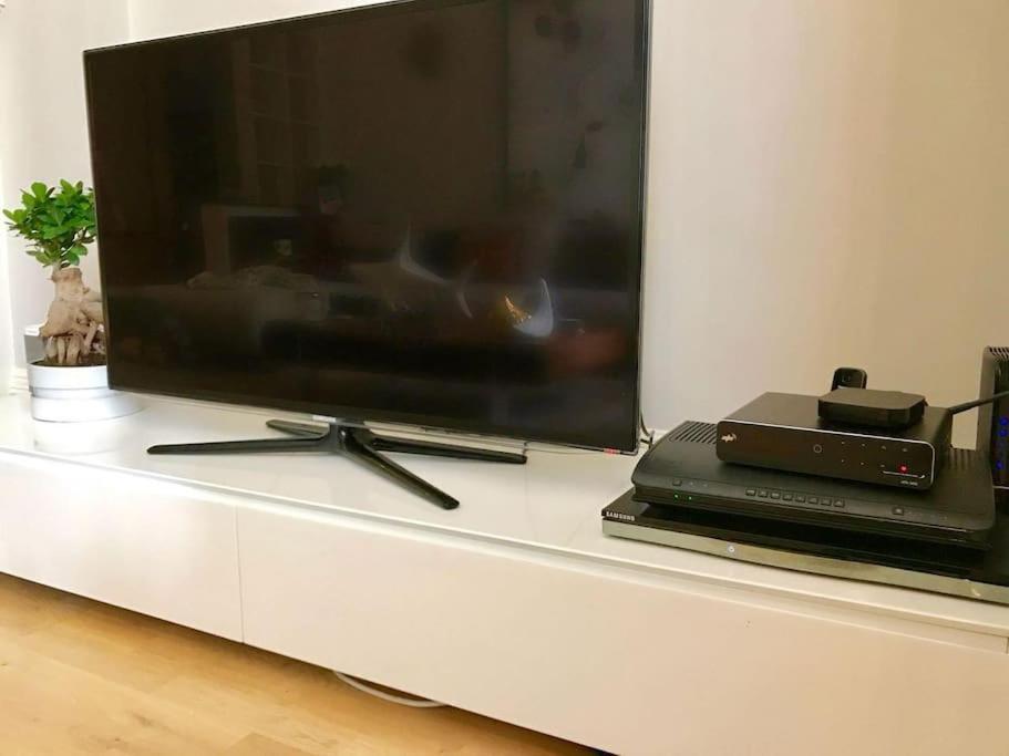 Ferienwohnung Stunning 2 Bed/2Bath Flat In Heart Of Kensington London Exterior foto