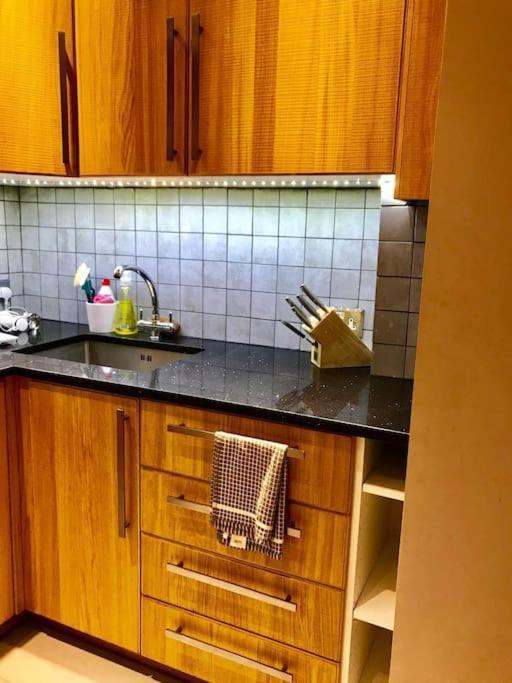 Ferienwohnung Stunning 2 Bed/2Bath Flat In Heart Of Kensington London Exterior foto