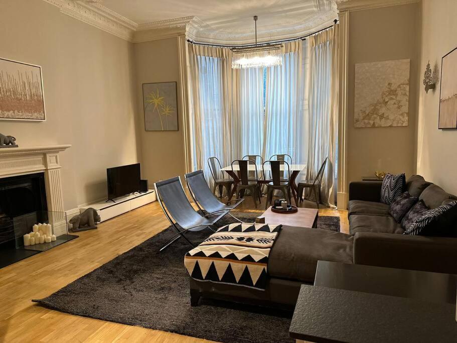 Ferienwohnung Stunning 2 Bed/2Bath Flat In Heart Of Kensington London Exterior foto