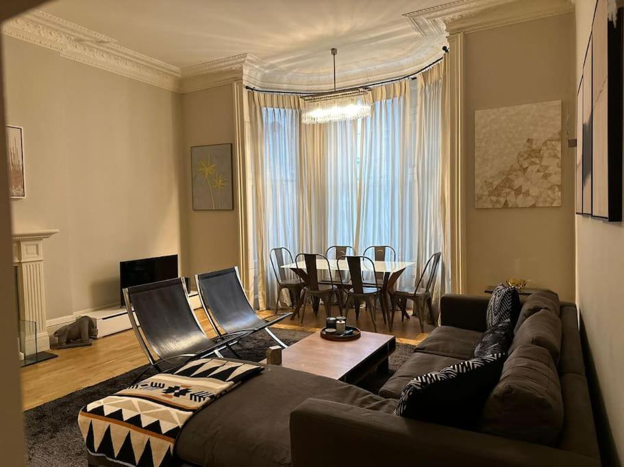 Ferienwohnung Stunning 2 Bed/2Bath Flat In Heart Of Kensington London Exterior foto